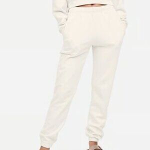 MATE The Label Fleece Crop Sweatpants | Bone Color